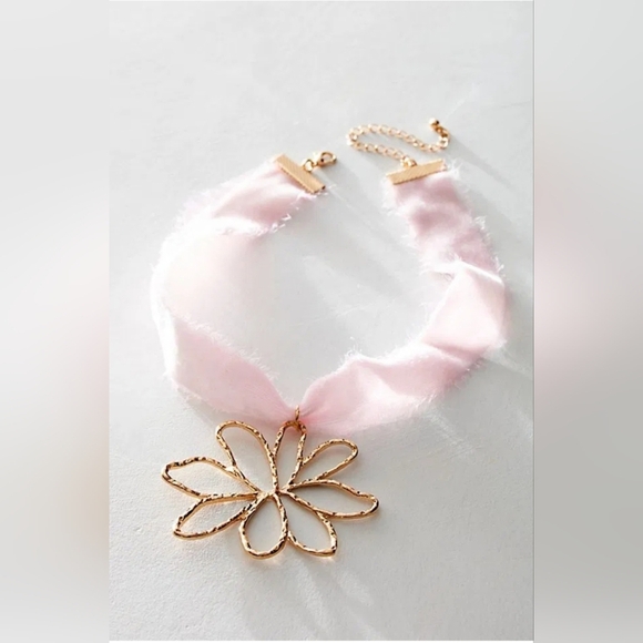 NEW! Free People, Annabelle Choker, Pink/Gold- NWT - Picture 1 of 9